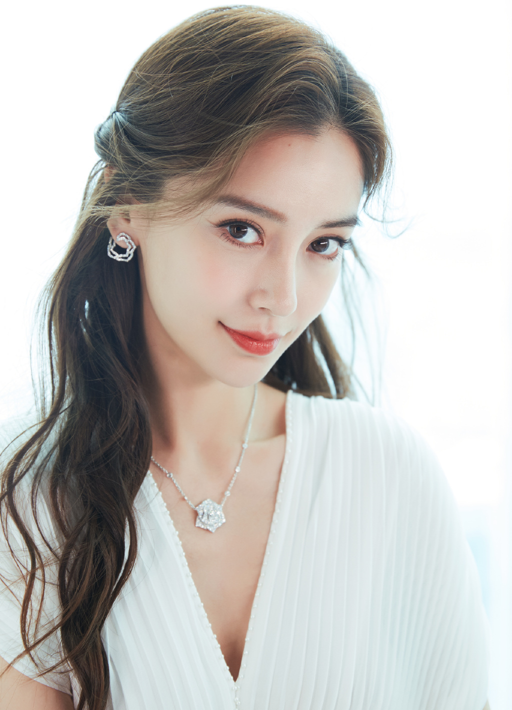 angelababy深v白裙性感写真图片89