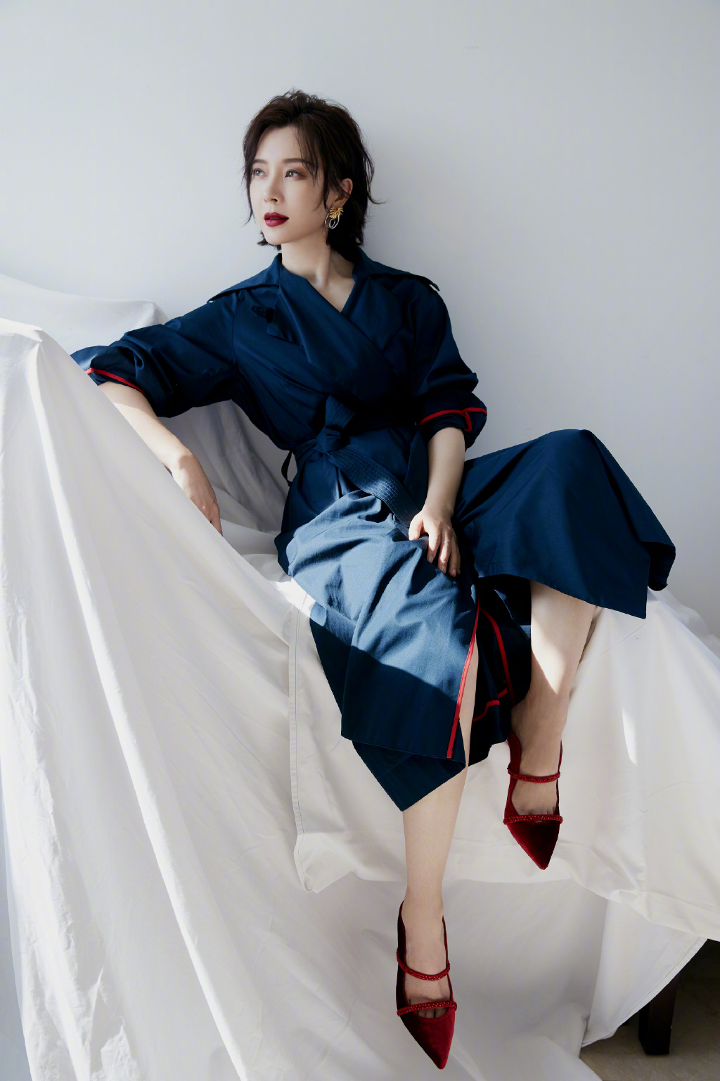 陈数短发红唇优雅写真图片36