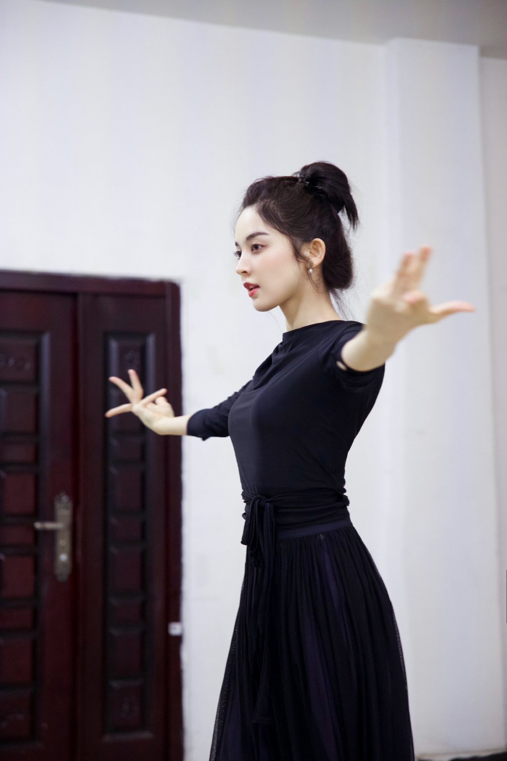 古力娜扎舞蹈练习照图片46