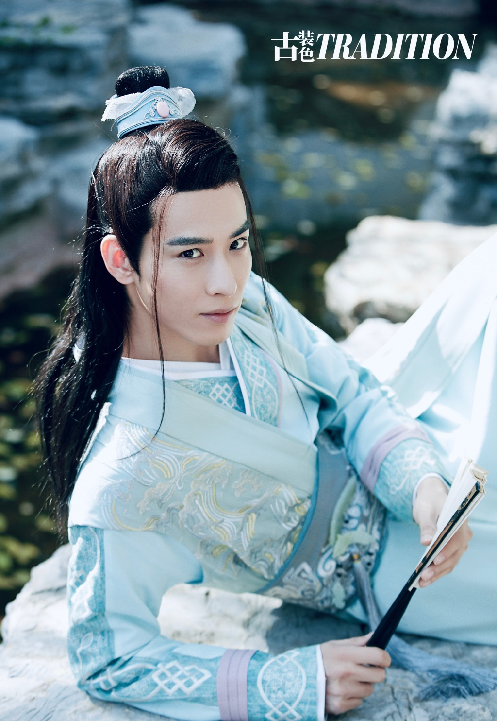 吴昊泽帅气古装照图片29