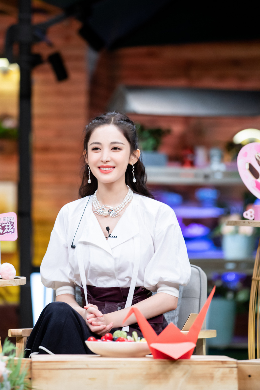 古力娜扎复古珍珠项链剧照图片28