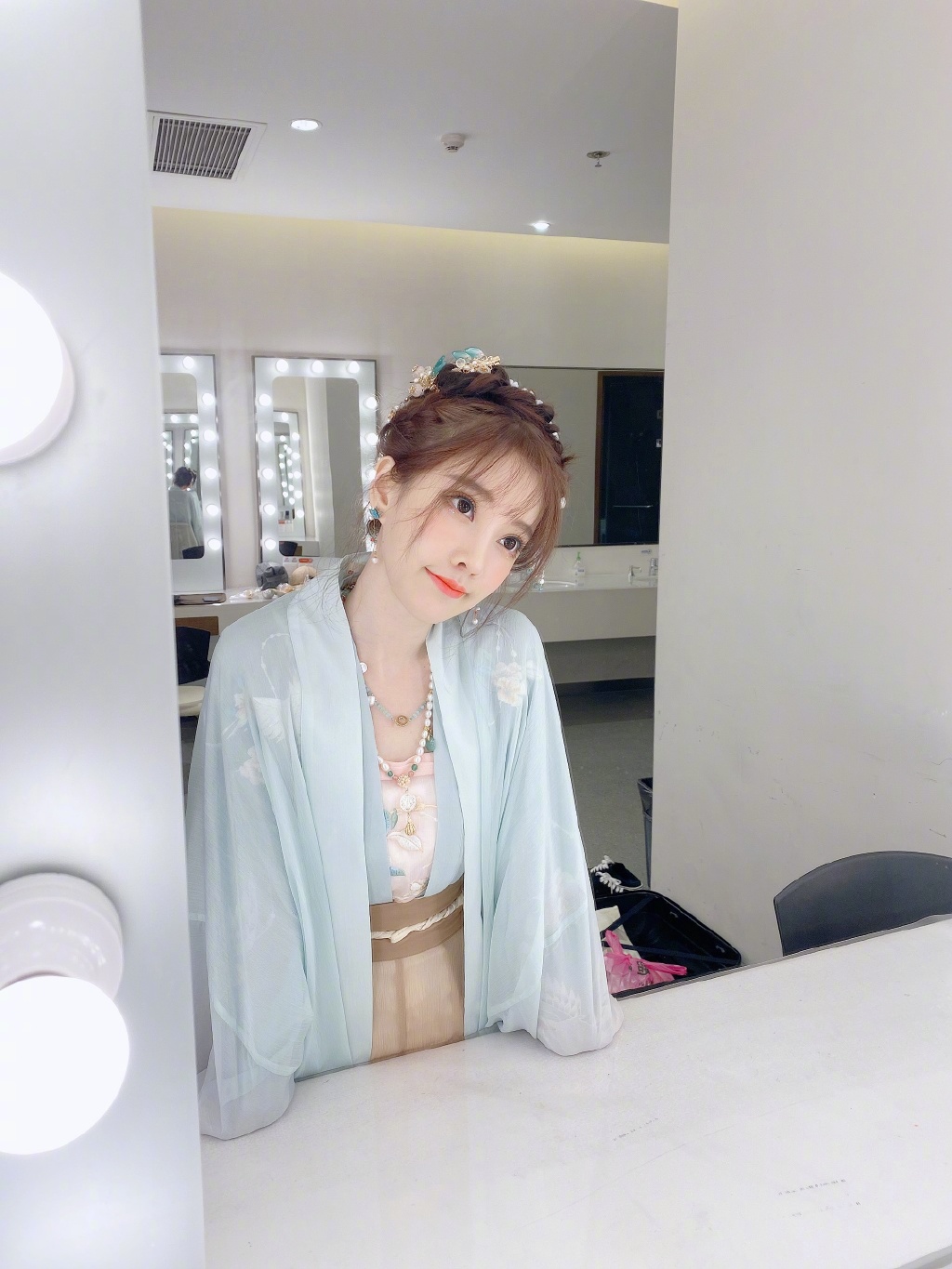 冯提莫汉服性感写真图片46