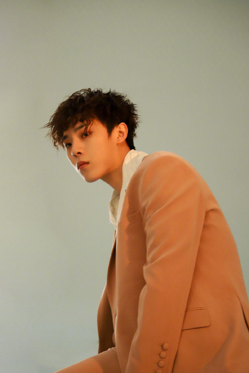 高嘉朗俊朗侧颜杀写真图片56