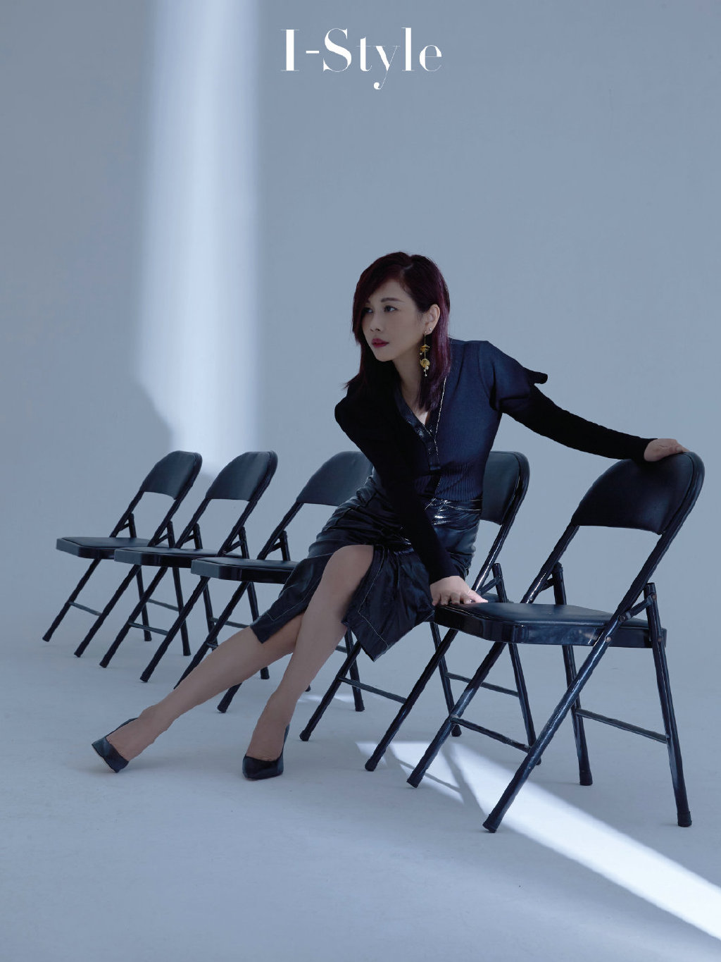 陈松伶皮质半裙性感写真图片13