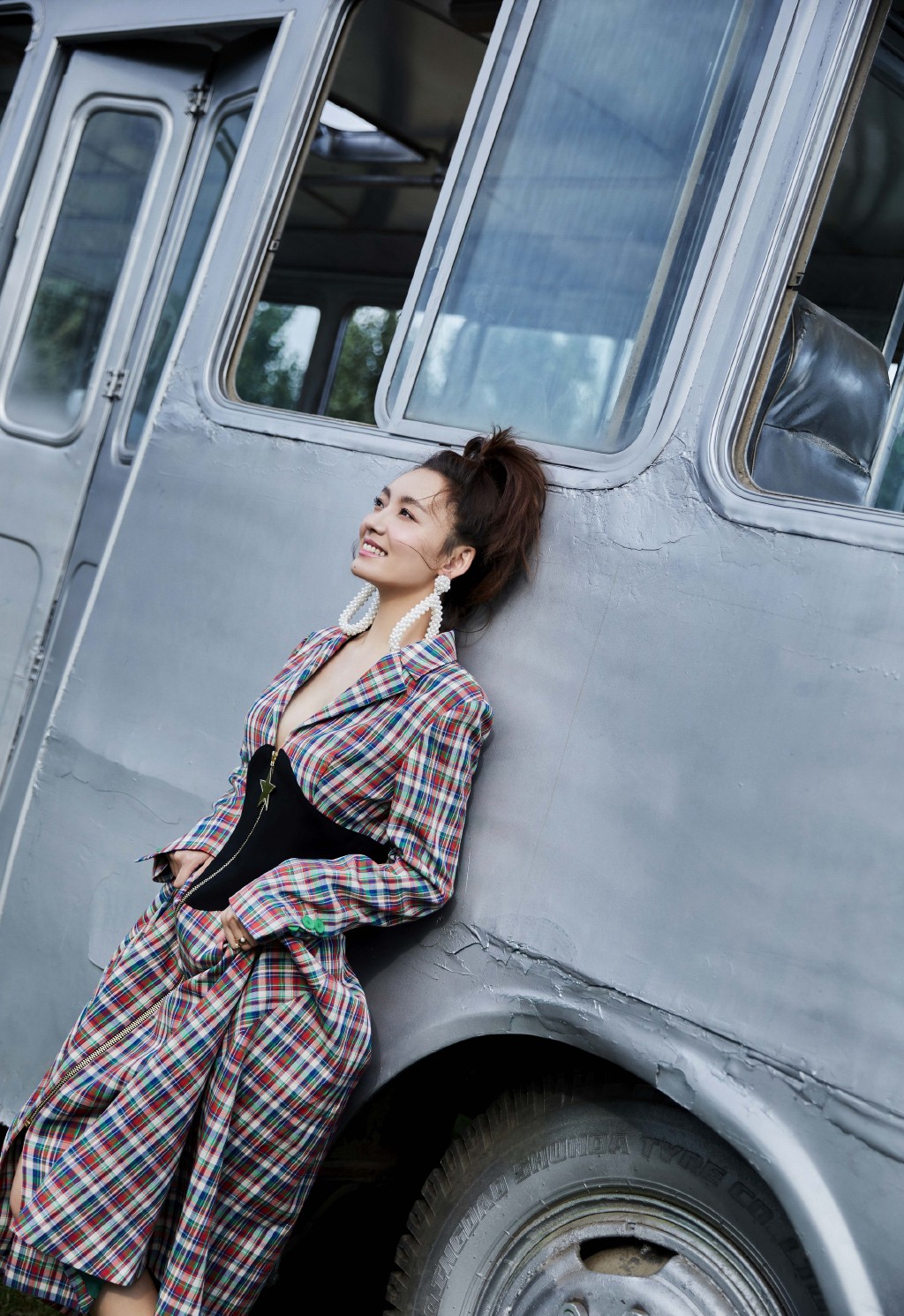 林源格纹裙性感靓丽写真图片44