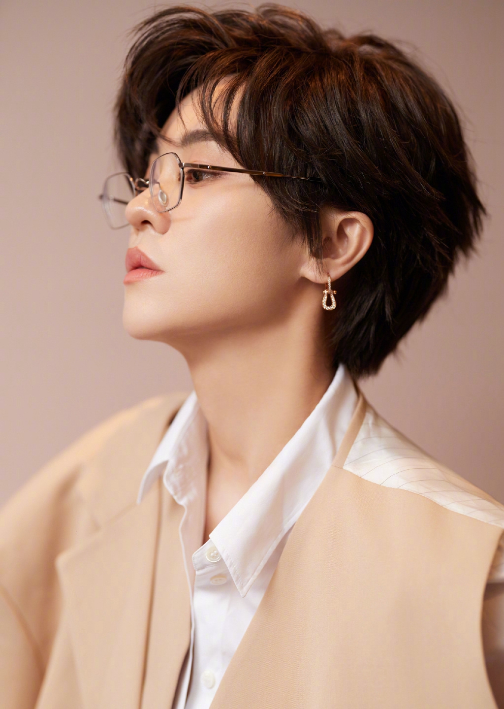 郁可唯金丝眼镜养眼写真图片410