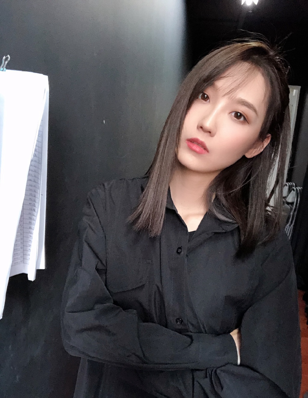 刘力菲黑衫酷感自拍图片79