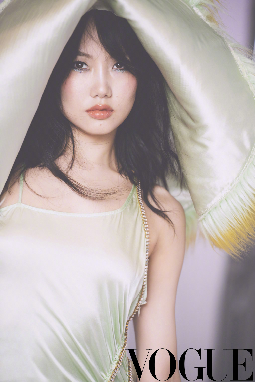 黄龄精灵羽毛造型写真图片1515