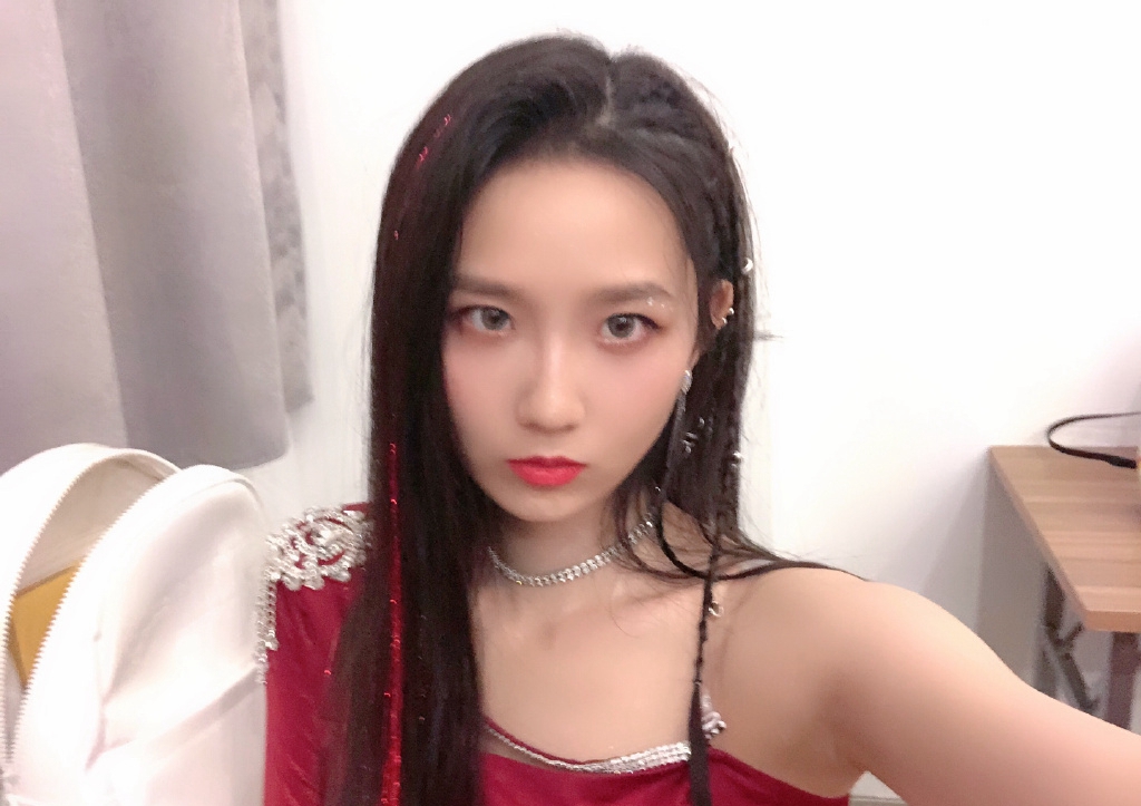 刘力菲红裙性感养眼图片27