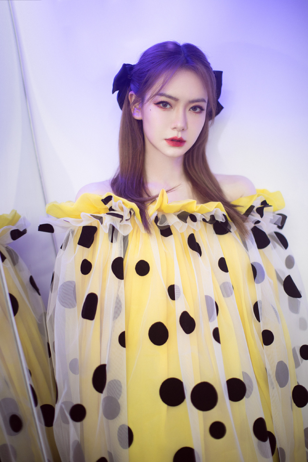 戚薇波点斗篷裙性感美艳图片110