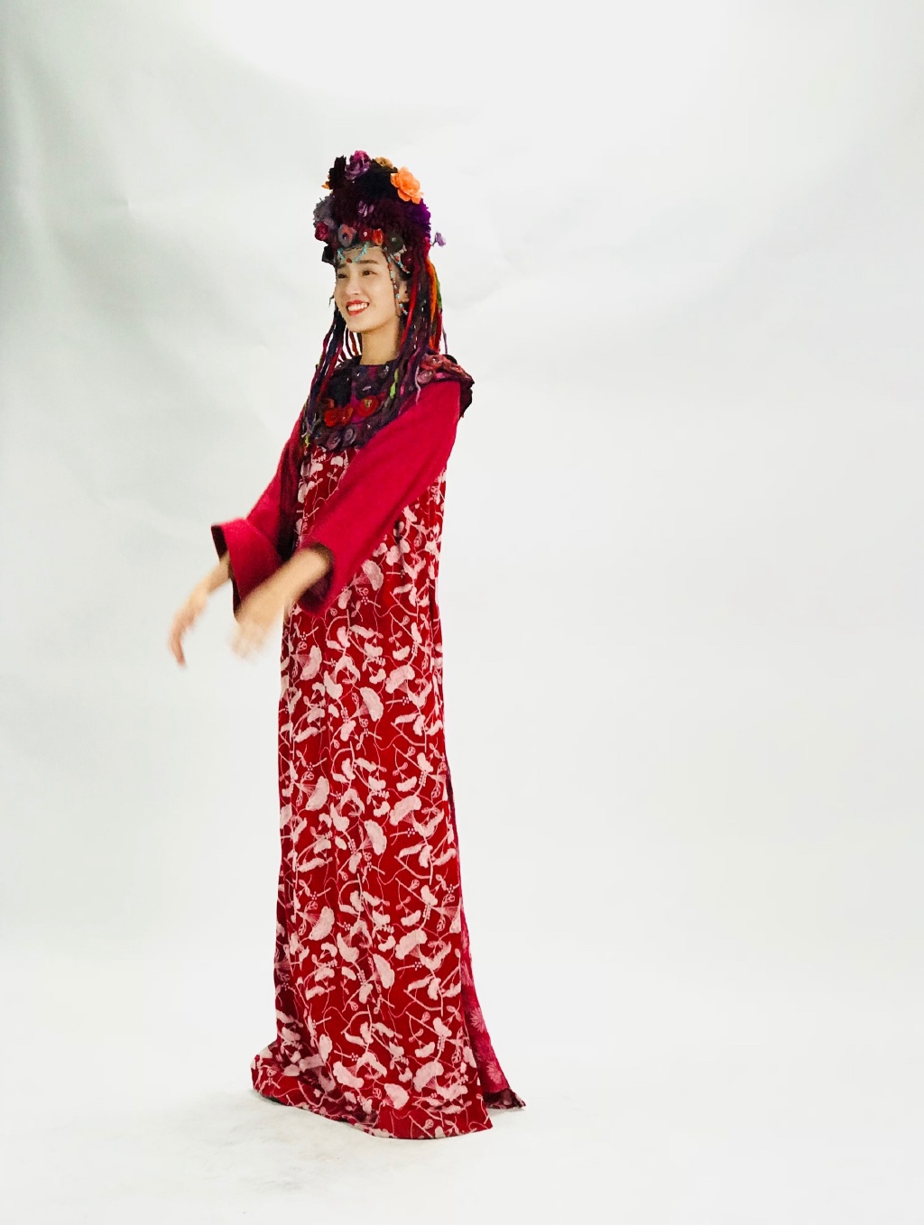 王紫璇小神婆定妆照图片1016