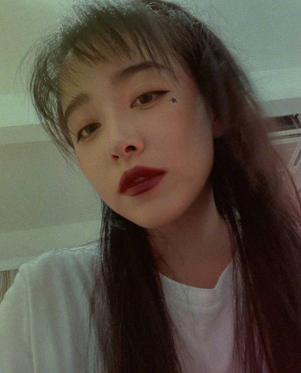 阚清子清爽俏皮自拍图片16