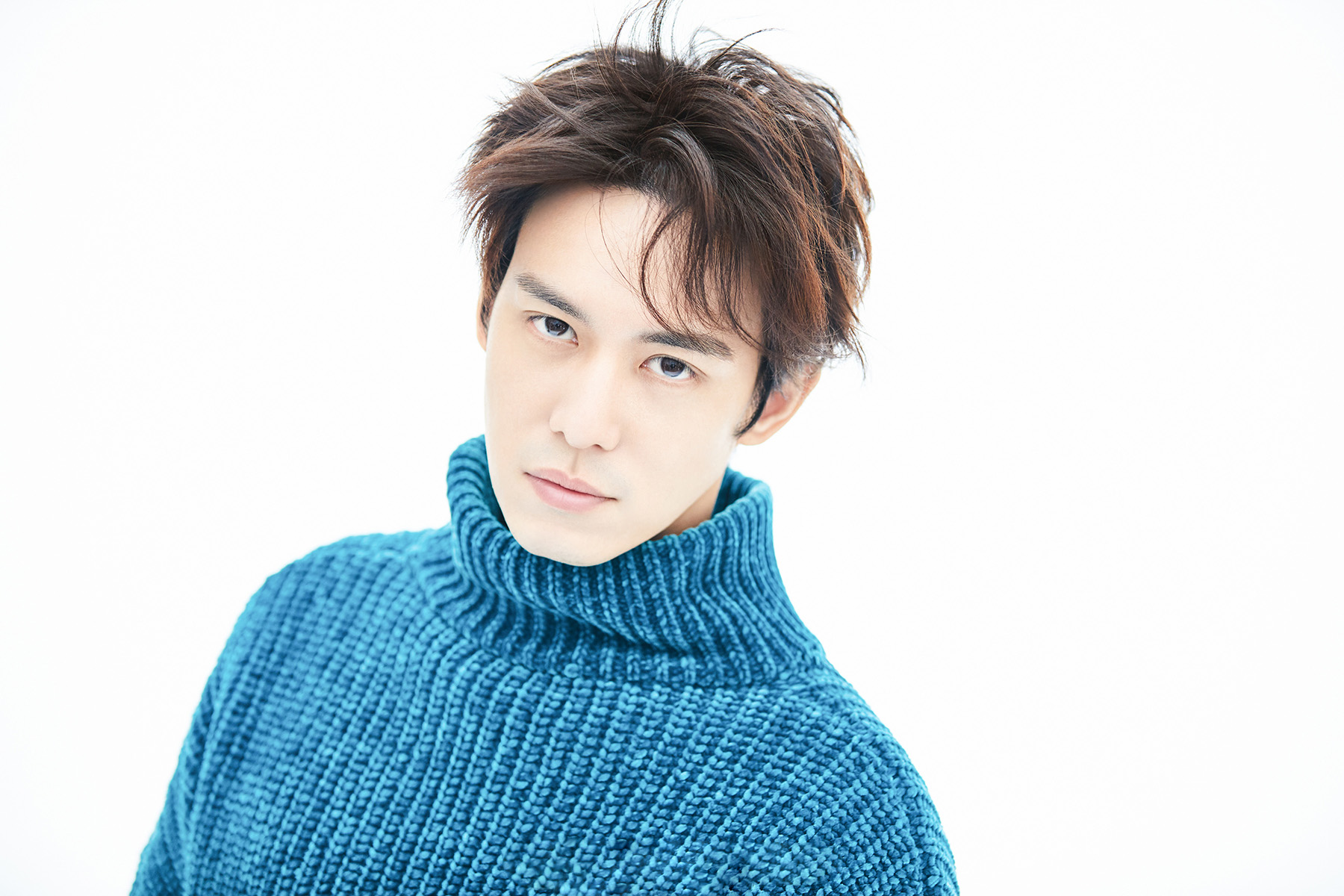 分享一组陈楚河图片给大家,图中的明星图片壁纸会点缀你的电脑桌面