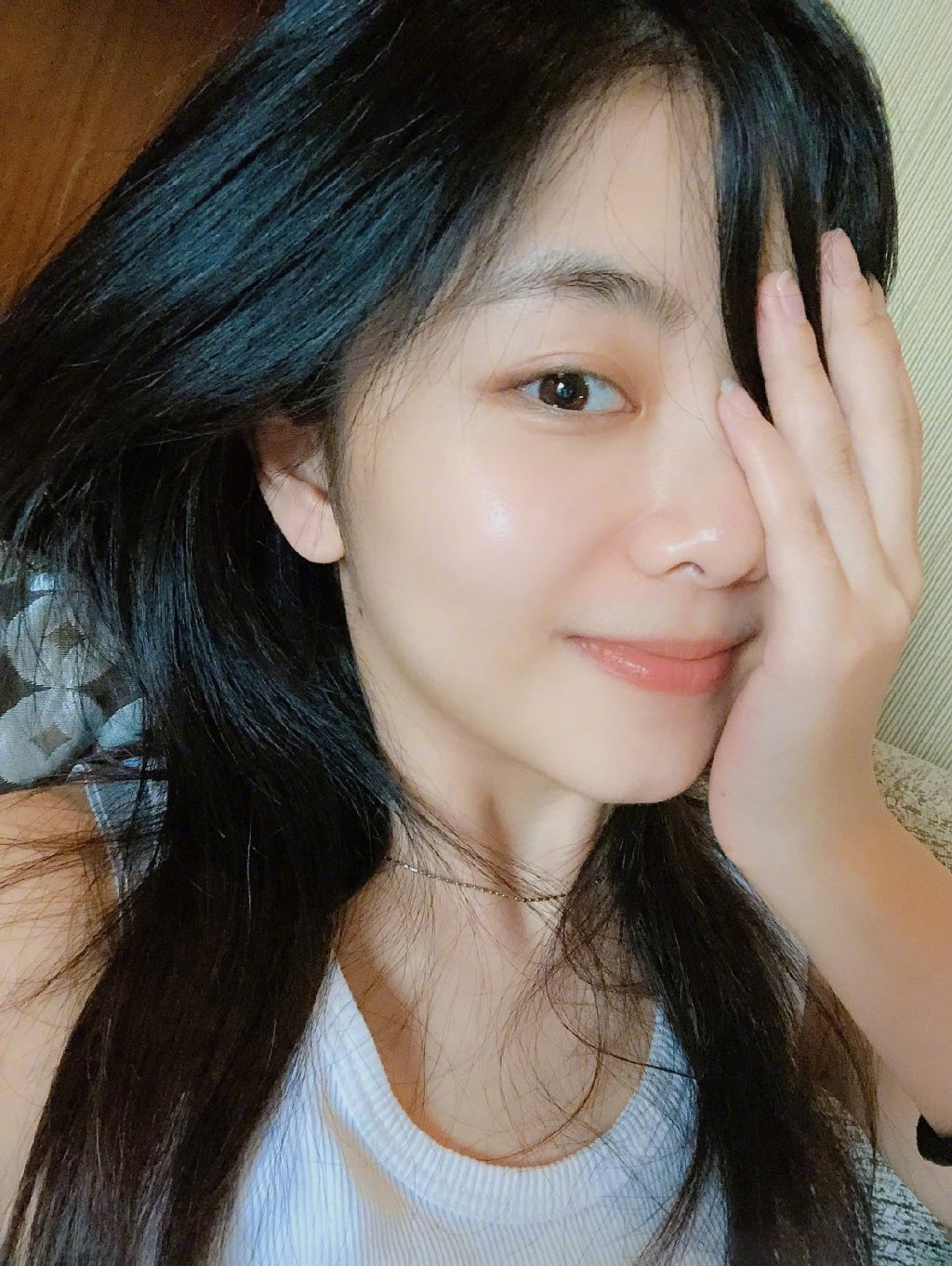 谭松韵慵懒私服自拍照图片418