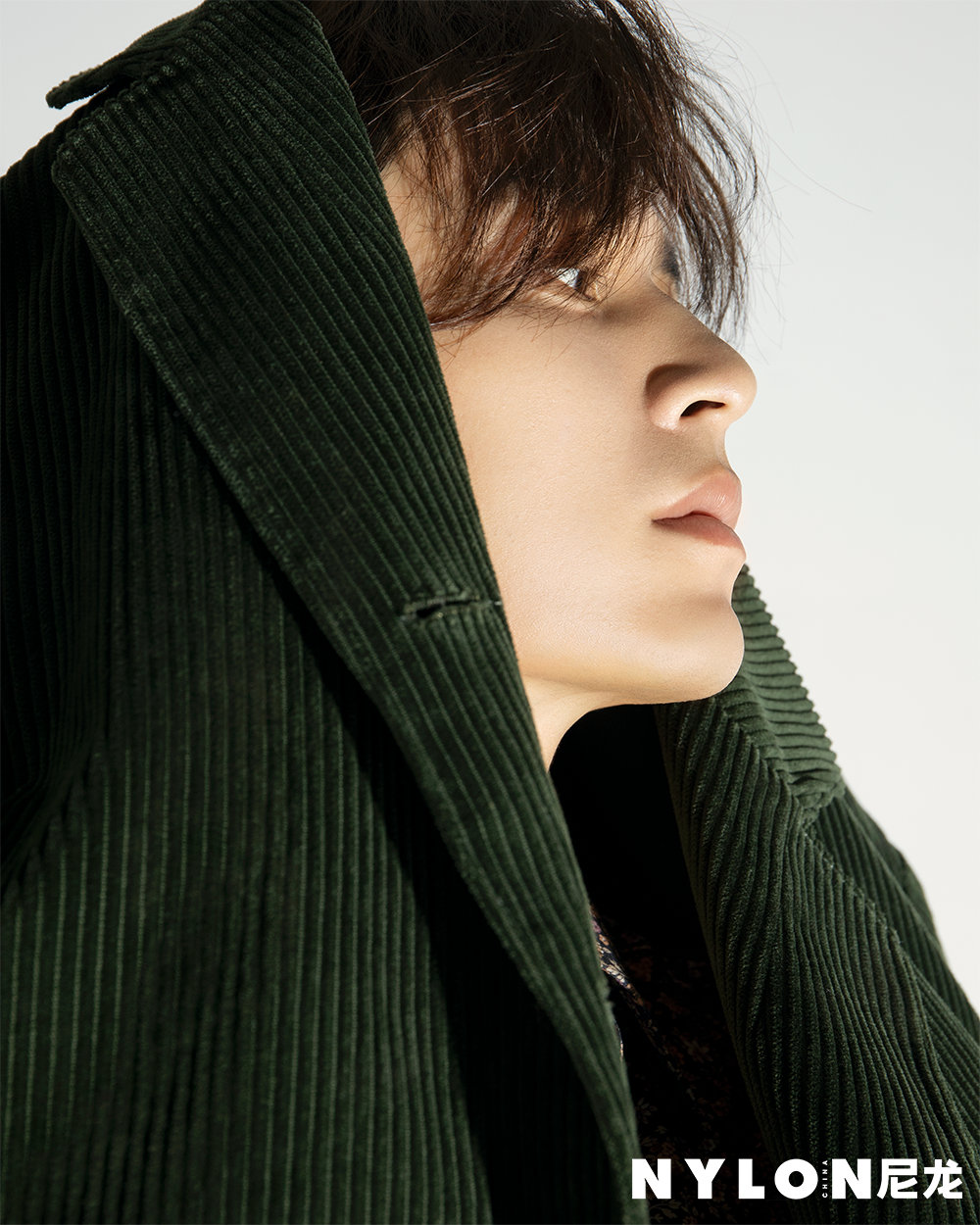 张哲瀚帅侧颜写真图片66