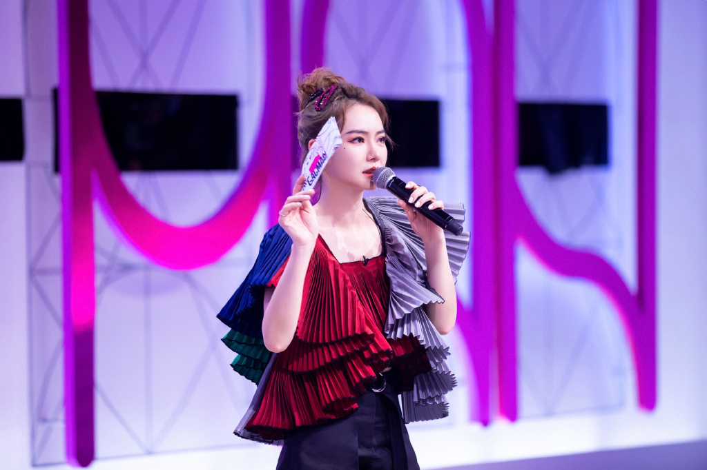 戚薇优雅靓丽综艺剧照图片1012