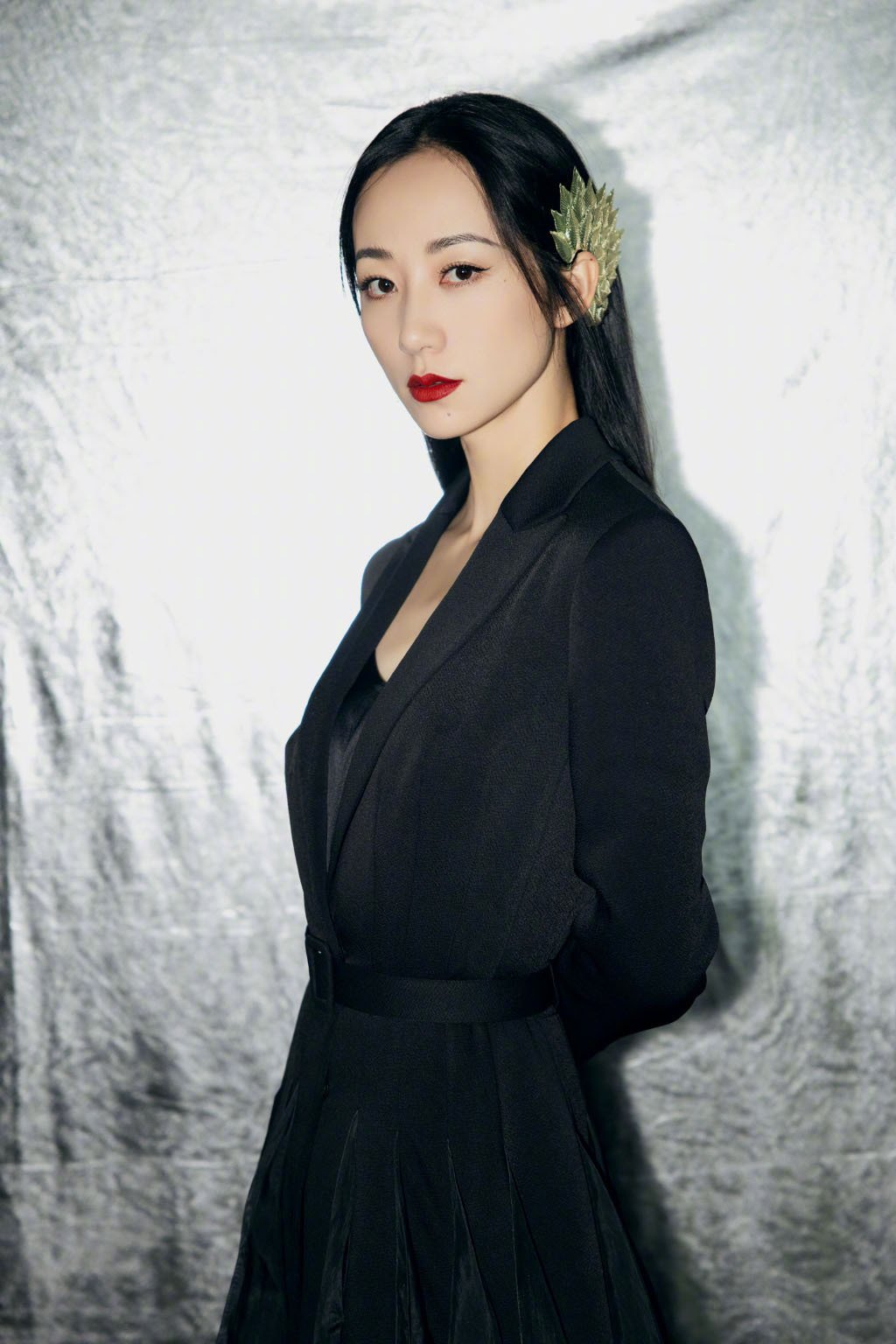 韩雪黑色西装裙优雅性感写真图片36