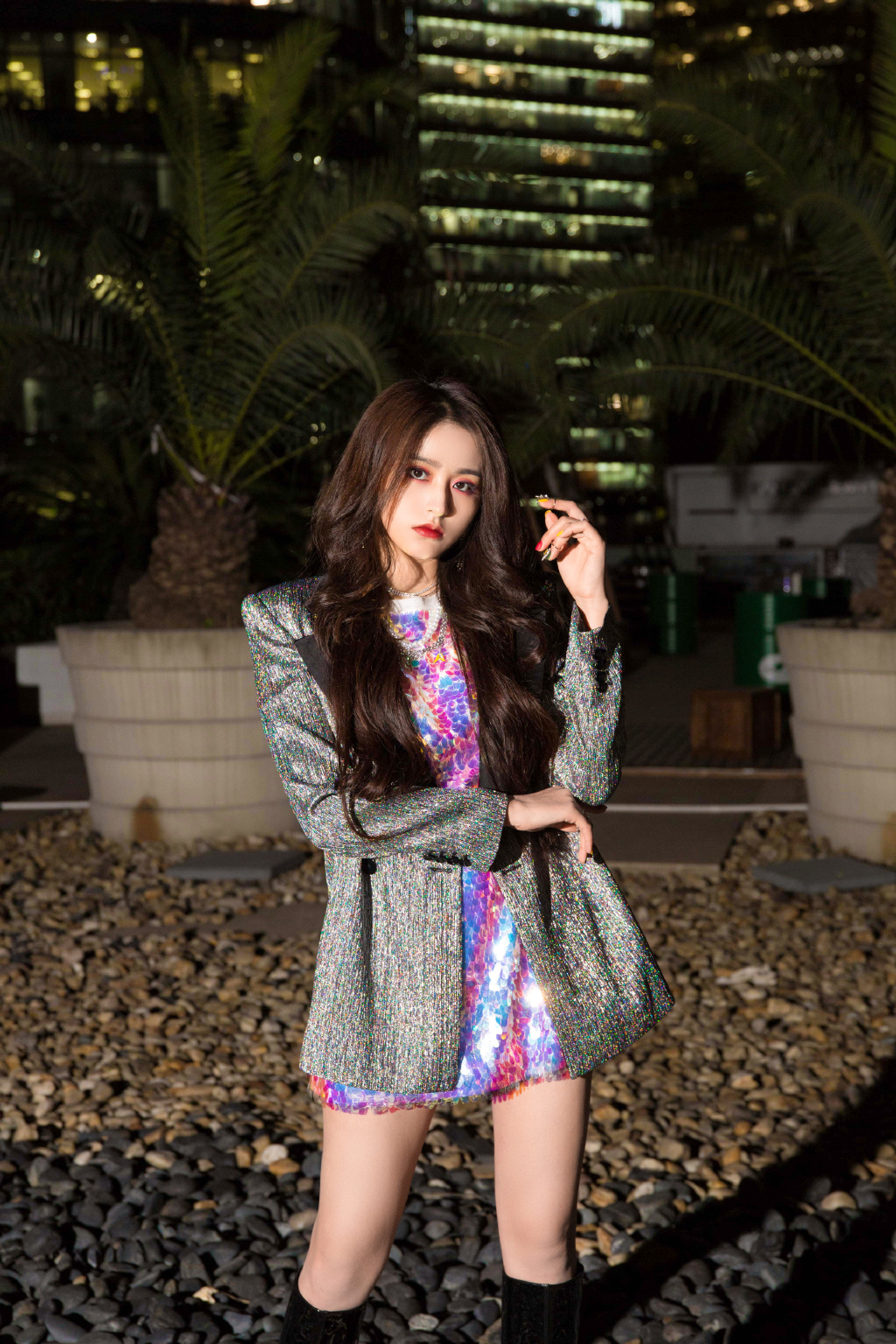 金子涵波光粉色亮片裙性感写真图片29