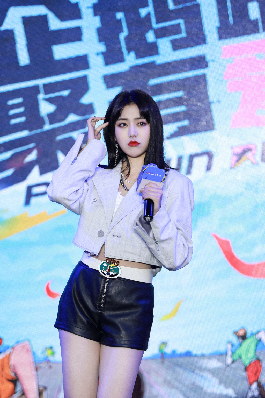 刘人语性感靓丽舞台照图片29