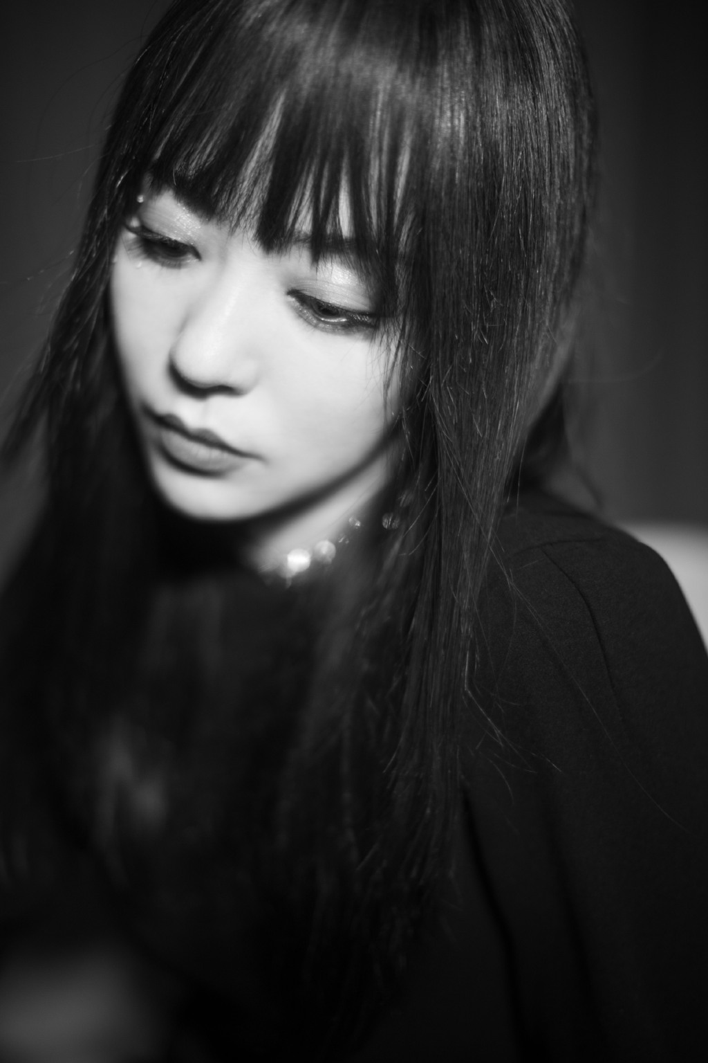 张靓颖齐刘海长发魅力时尚写真214