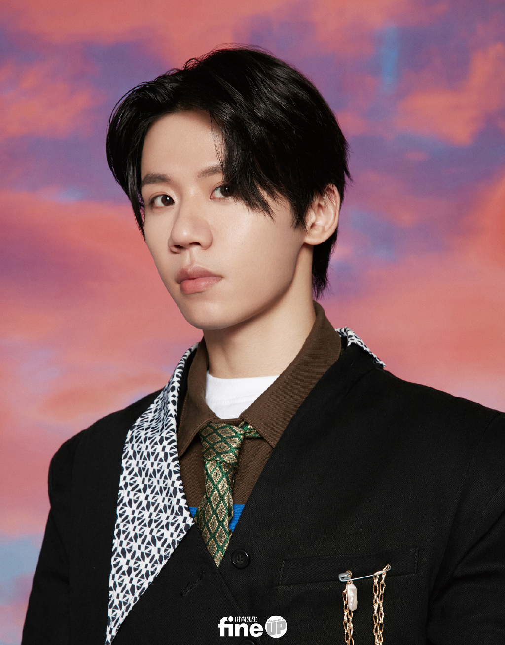 气运联盟时尚先生fine电子刊首封写真810