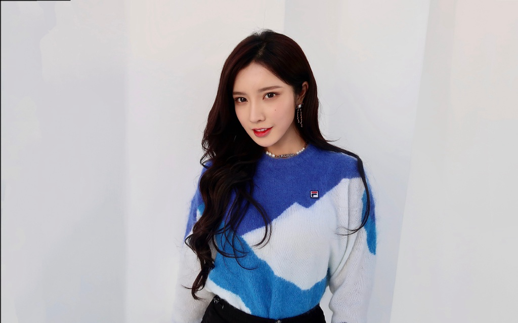 戴燕妮甜酷半身裙写真图片49