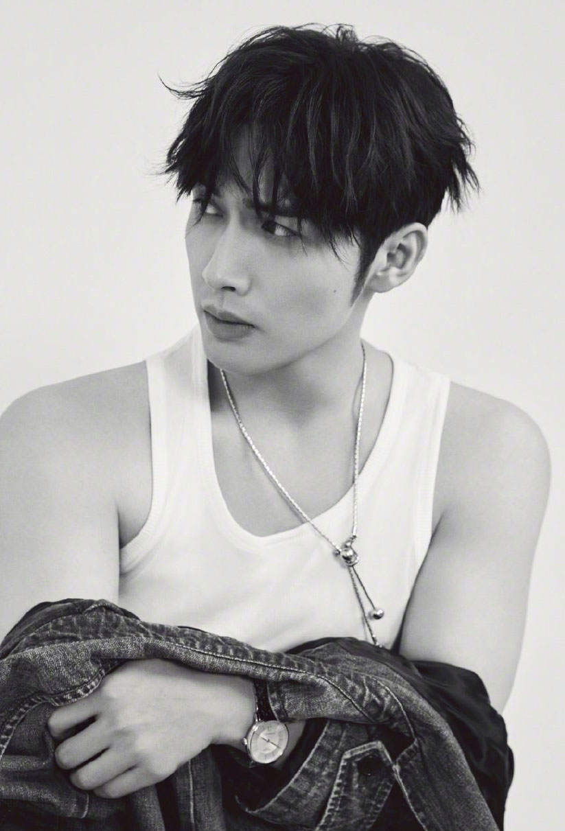 张彬彬最新时尚杂志写真大片56