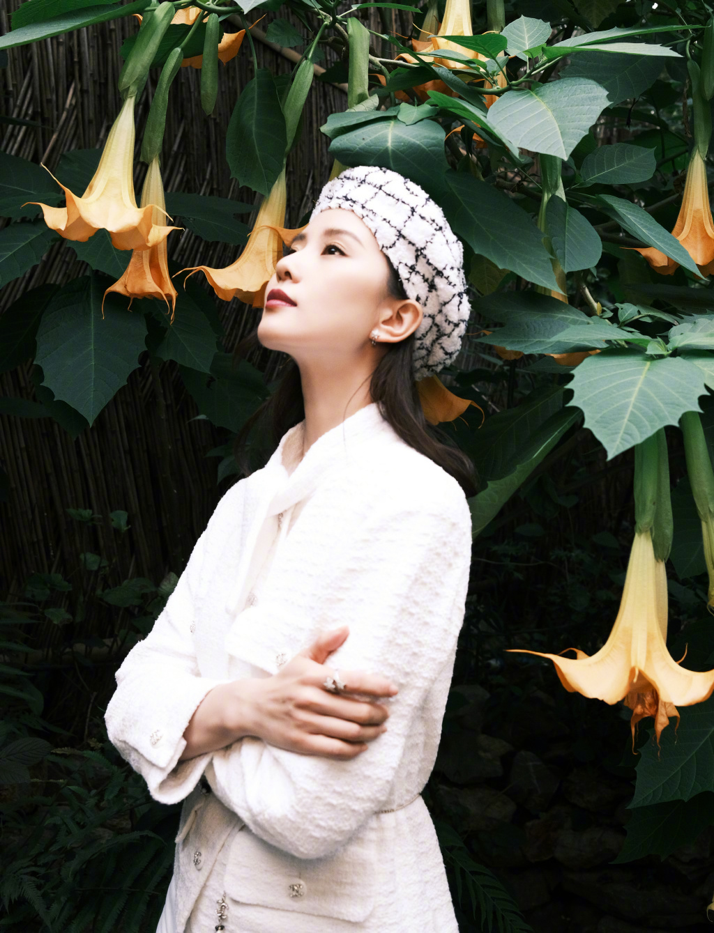 刘诗诗简约白色系优雅写真图片1111