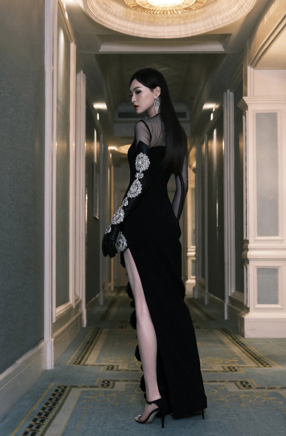 唐嫣开叉长裙冷艳性感写真图片67