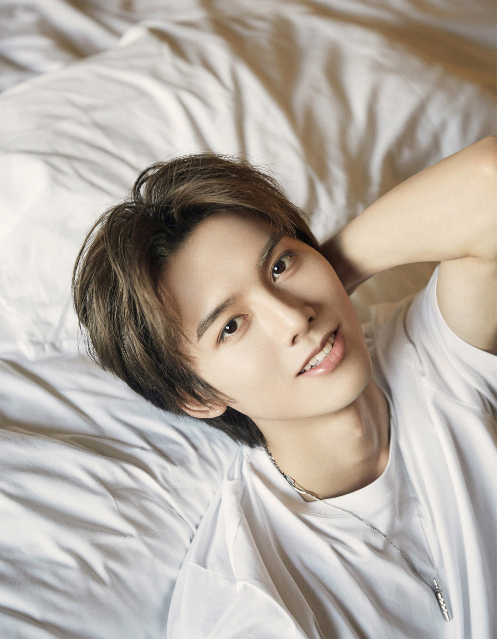 邓超元帅气侧颜照图片46