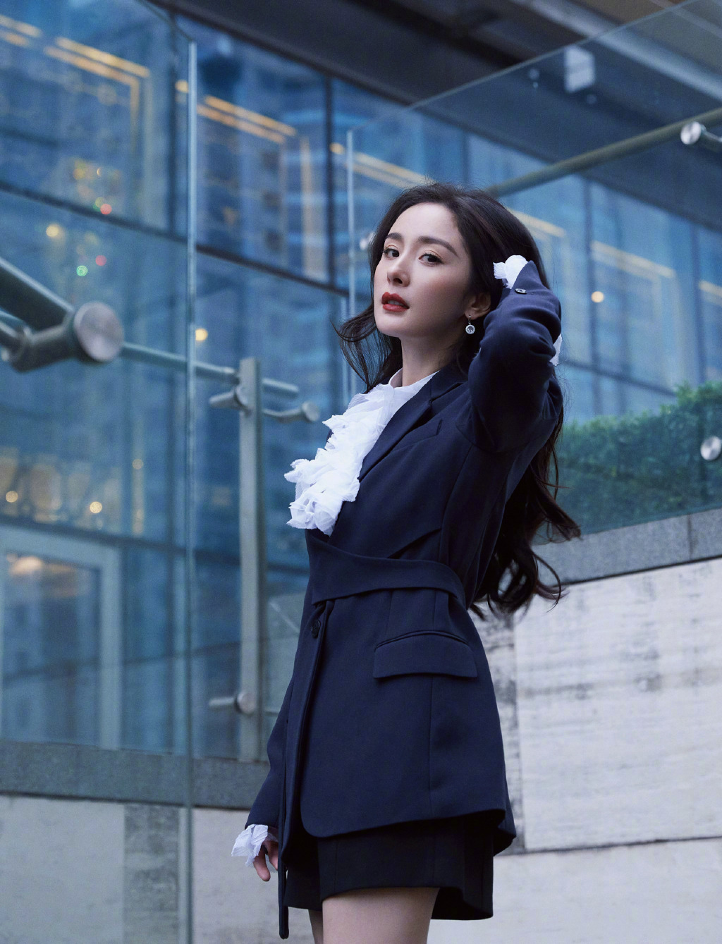 杨幂西装短裙性感写真图片418