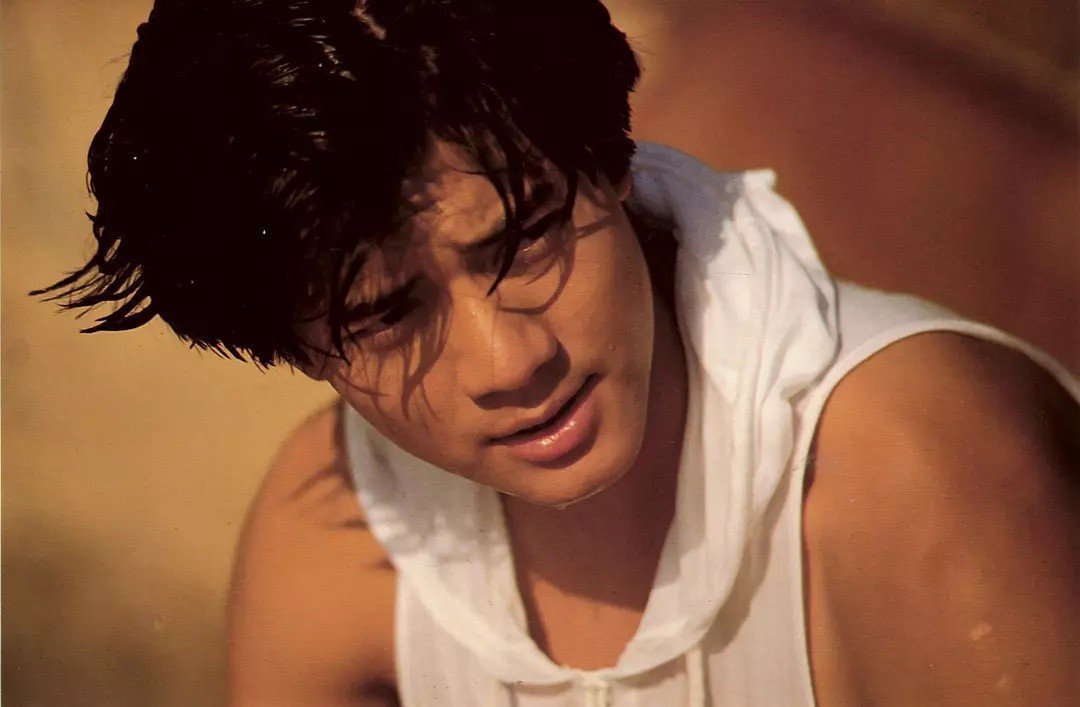 郭富城1992年偷偷看着你写真集图片39