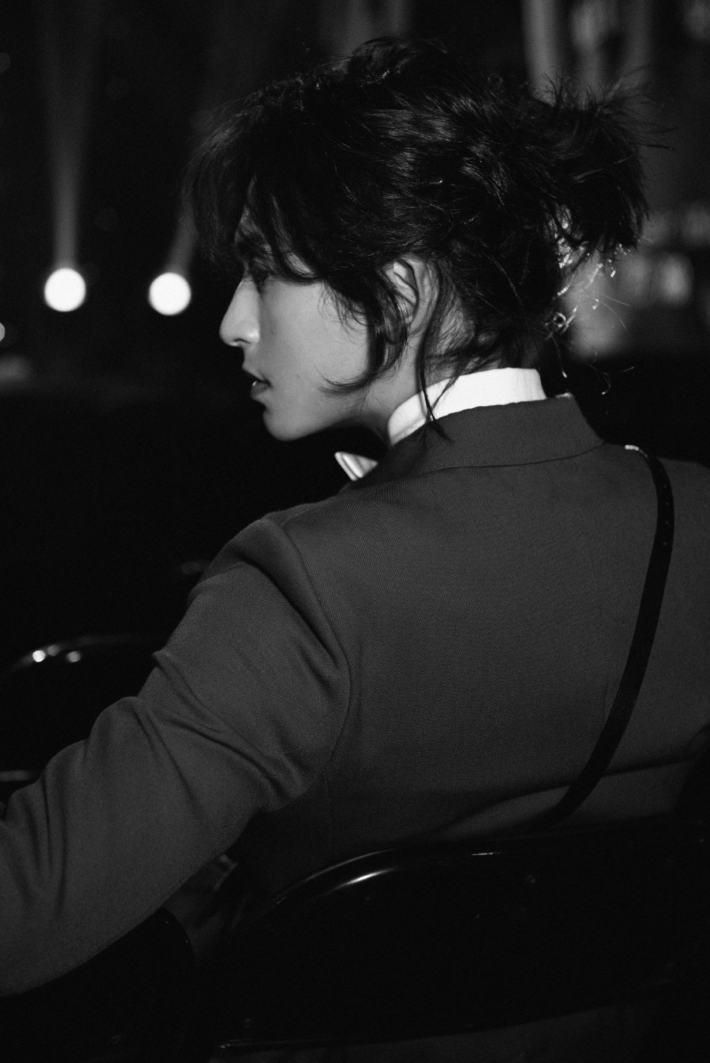 张哲瀚骑士装帅气写真图片45