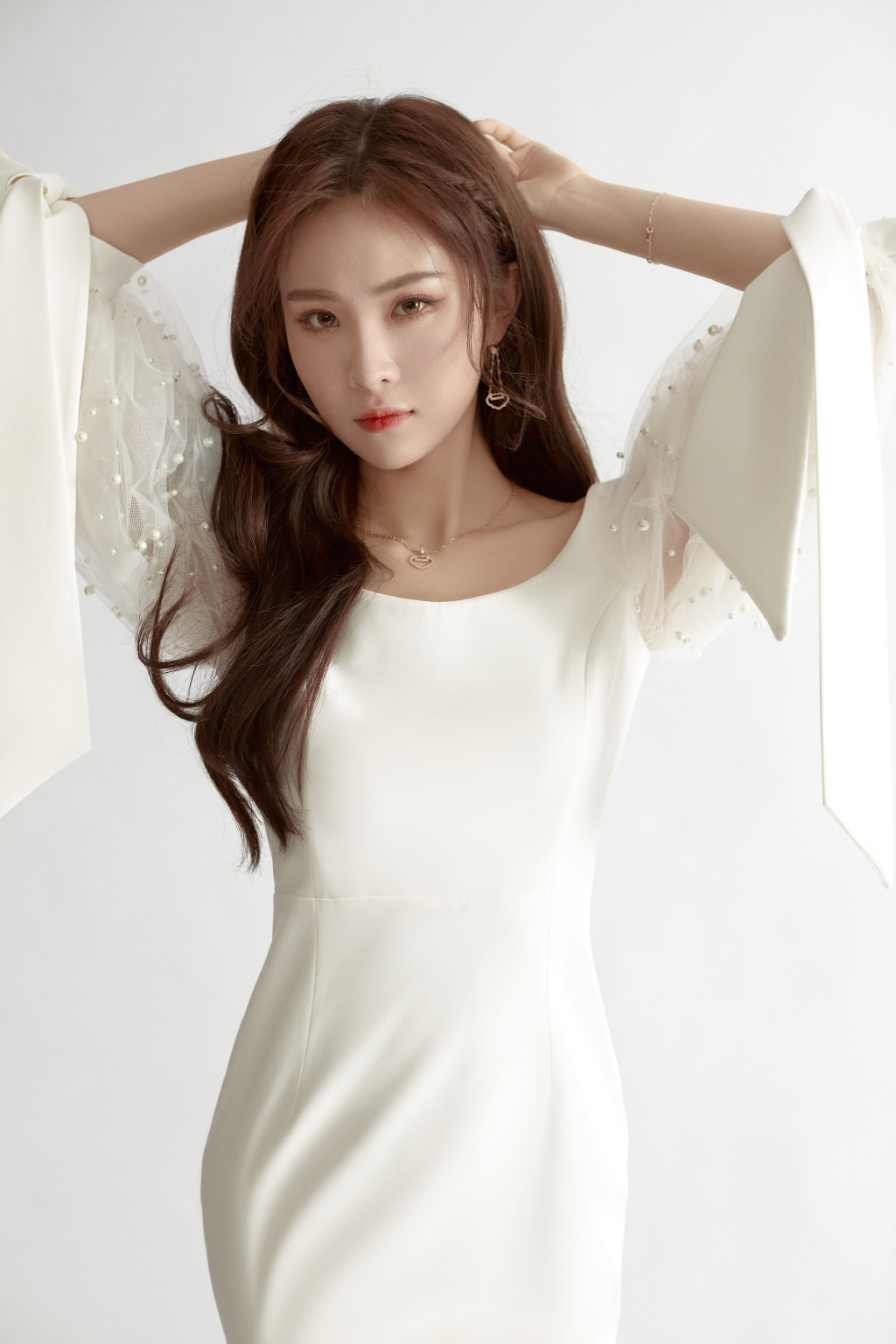 徐紫茵纯白长裙性感写真图片79