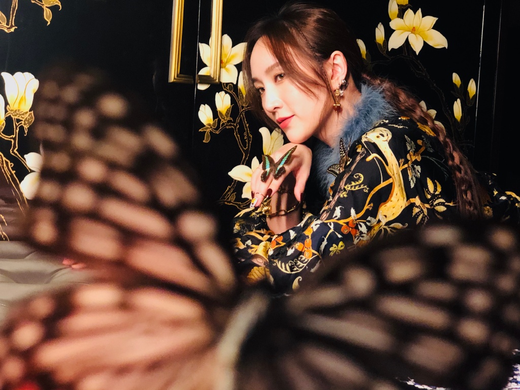 孟佳朦胧蝴蝶光影大片写真图片910