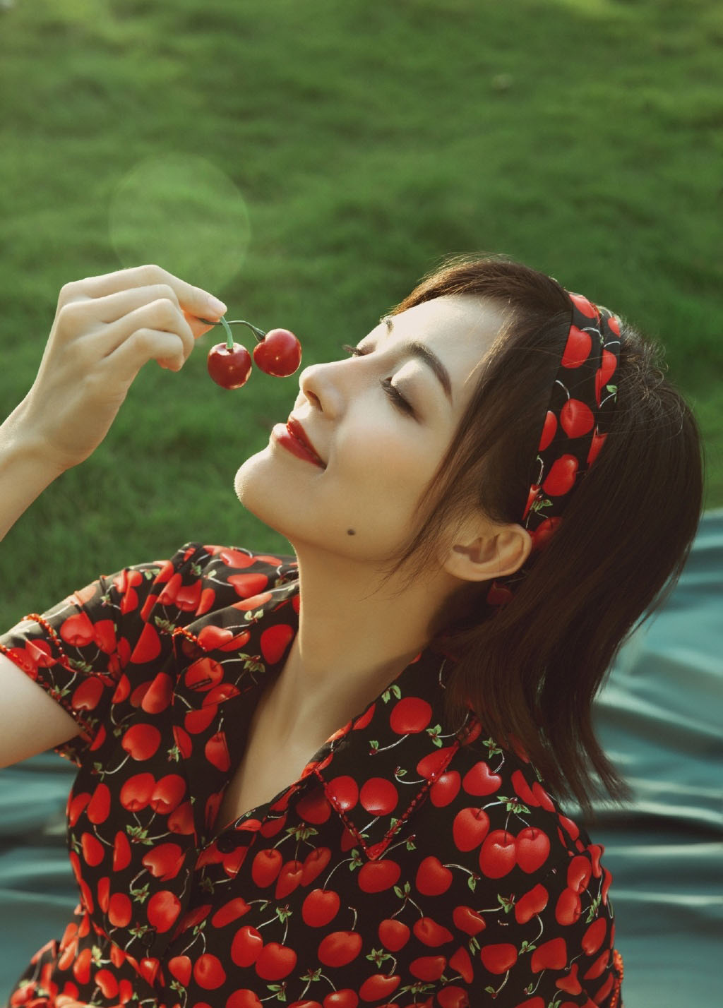 郑罗茜复古优雅写真图片26