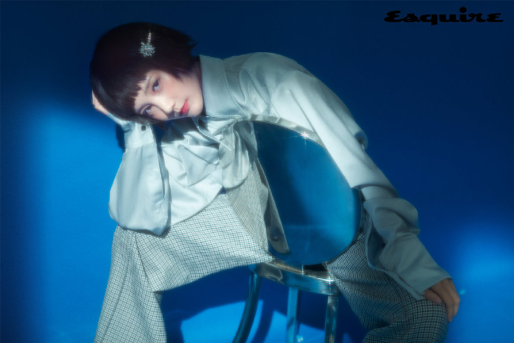 李一桐短发造型光影写真图片28