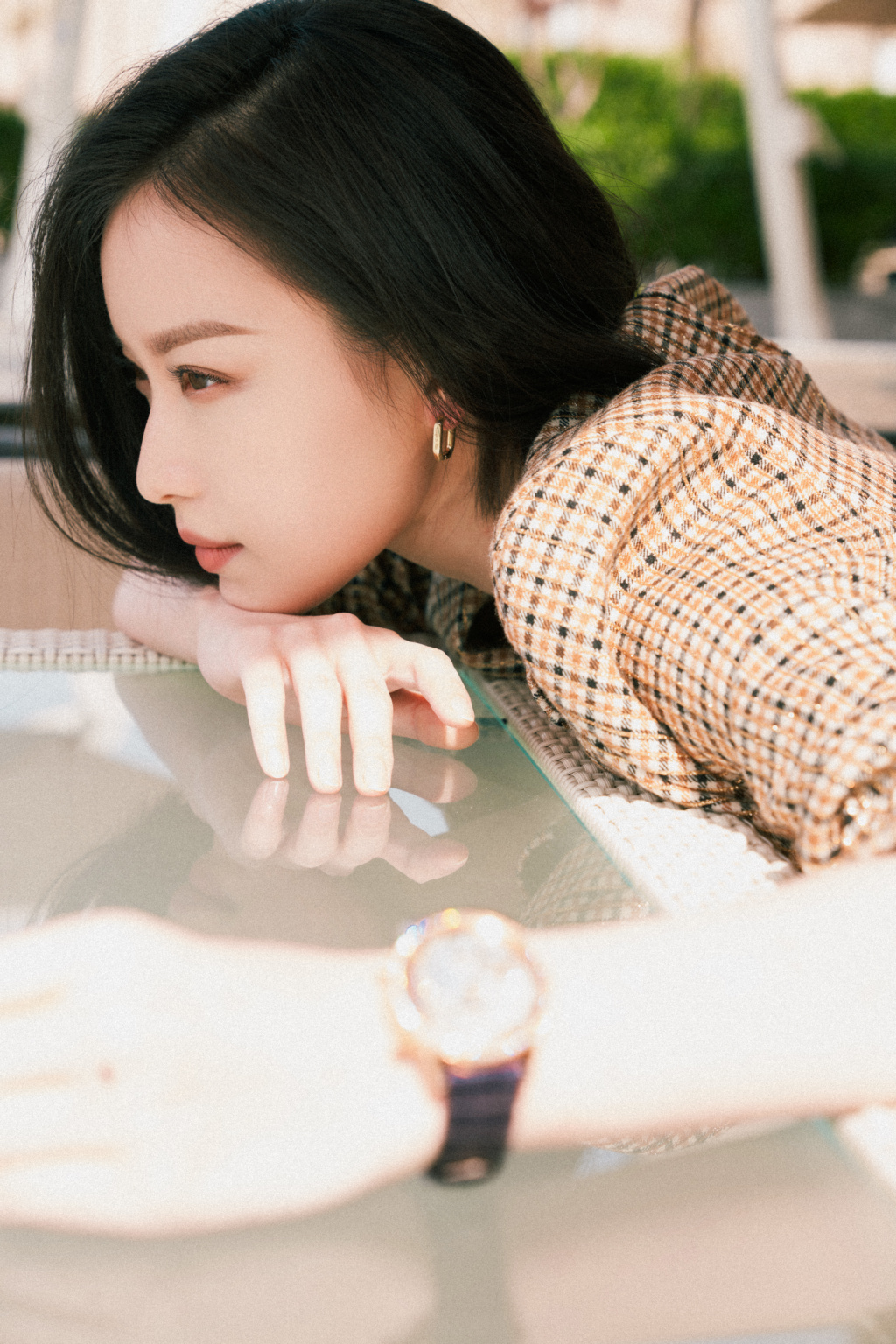 倪妮格子西服时尚性感写真图片38