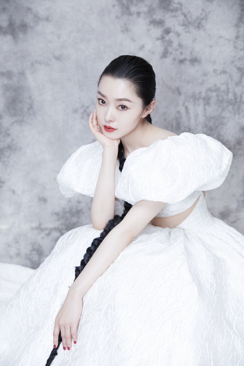 宋轶镂空白裙优雅写真图片1013