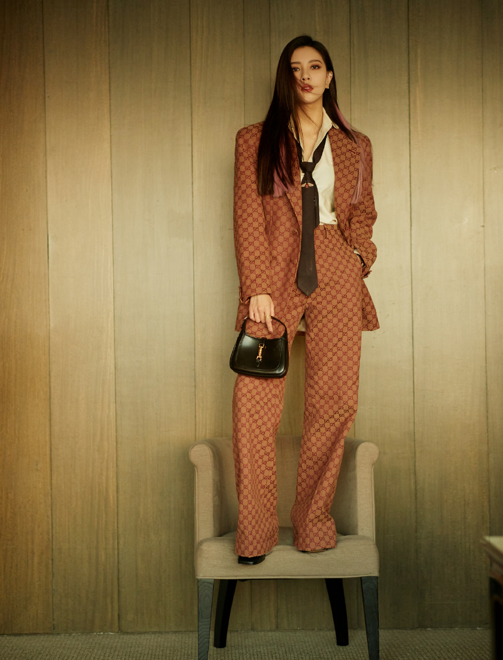 宋妍霏粉棕色西服时尚性感写真212