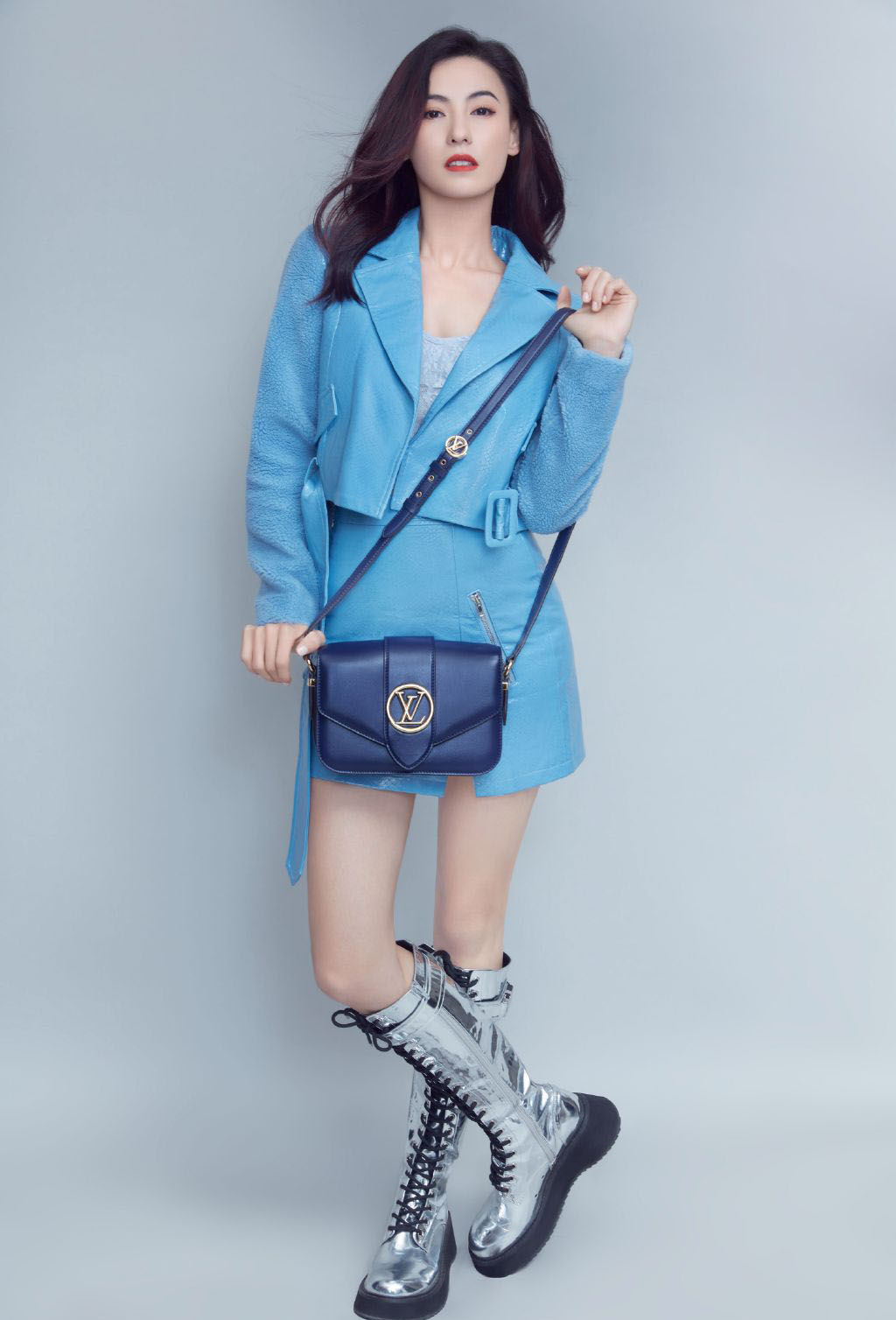 张柏芝蓝色套装时尚写真图片13