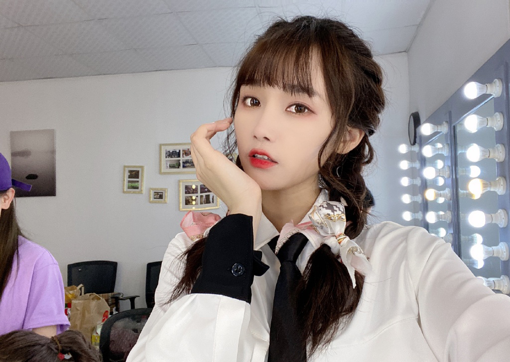 snh48宋昕冉旗袍双麻花辫可爱俏皮美照图片110
