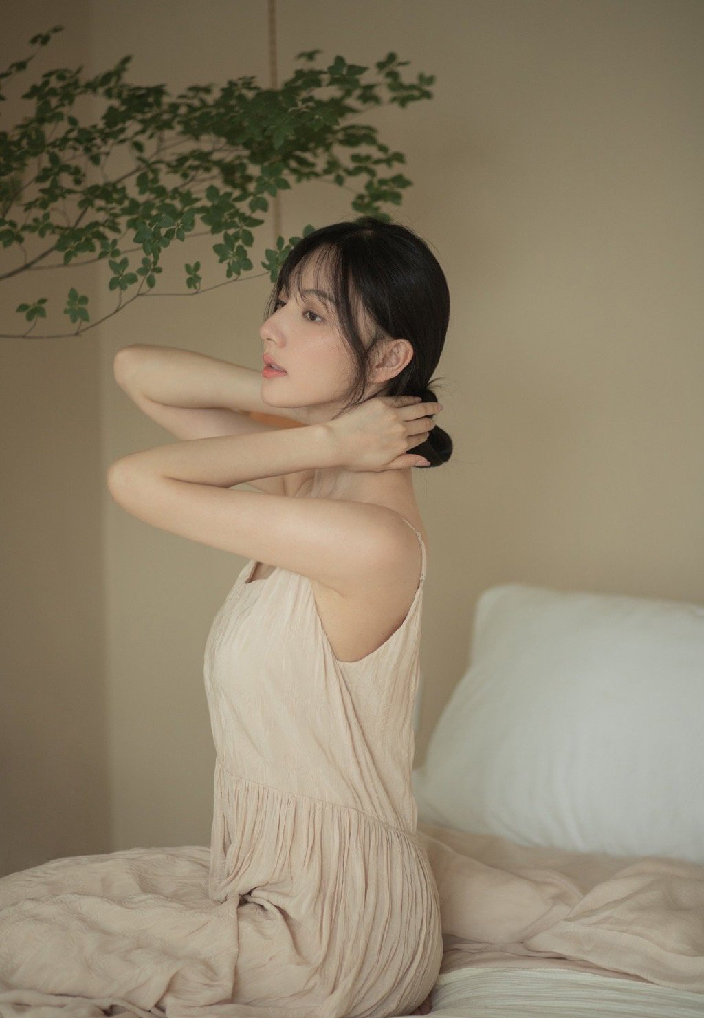 陈米麒居家吊带裙性感图片写真34