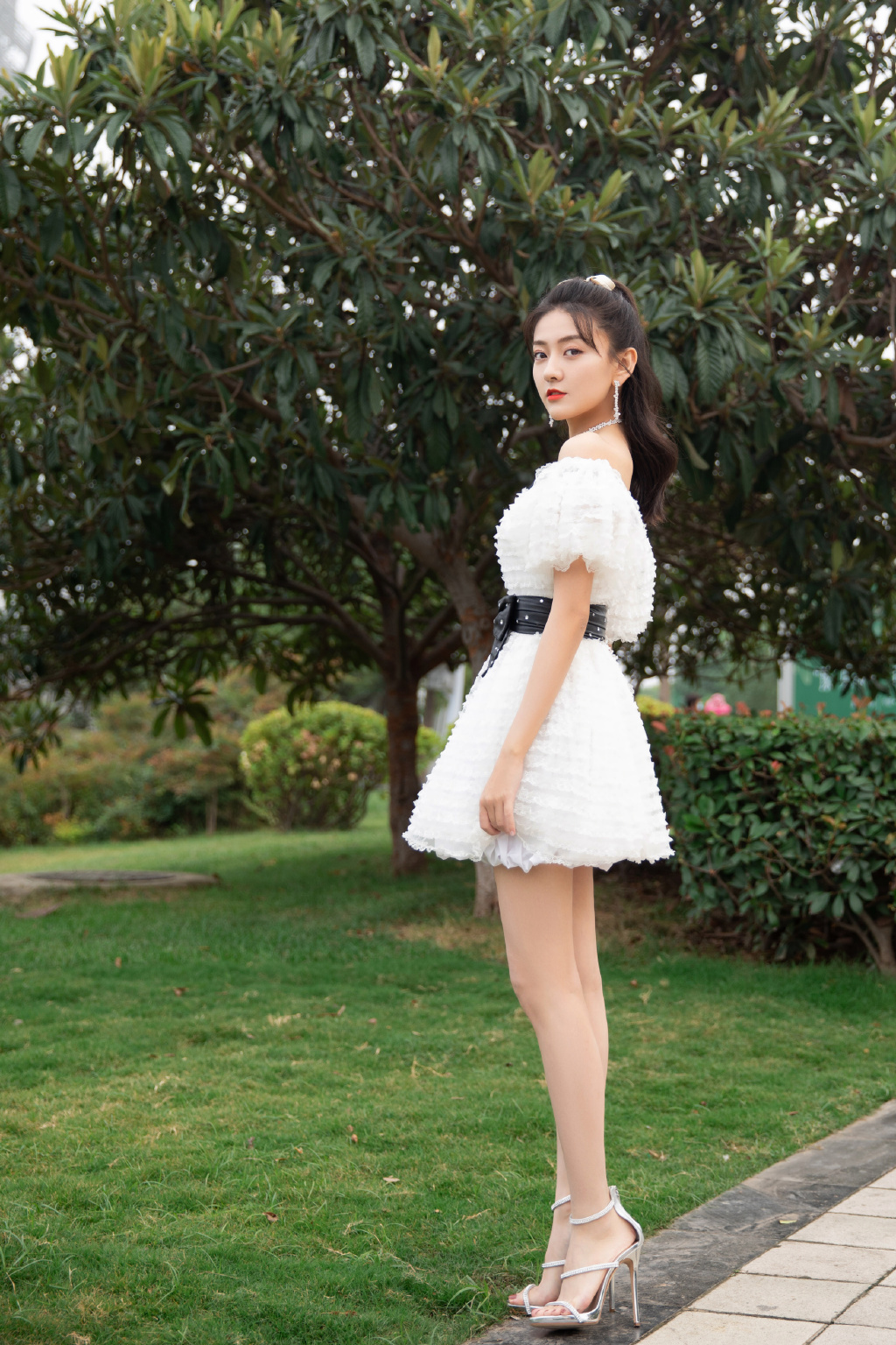 梁洁泡泡袖公主裙甜美写真图片511