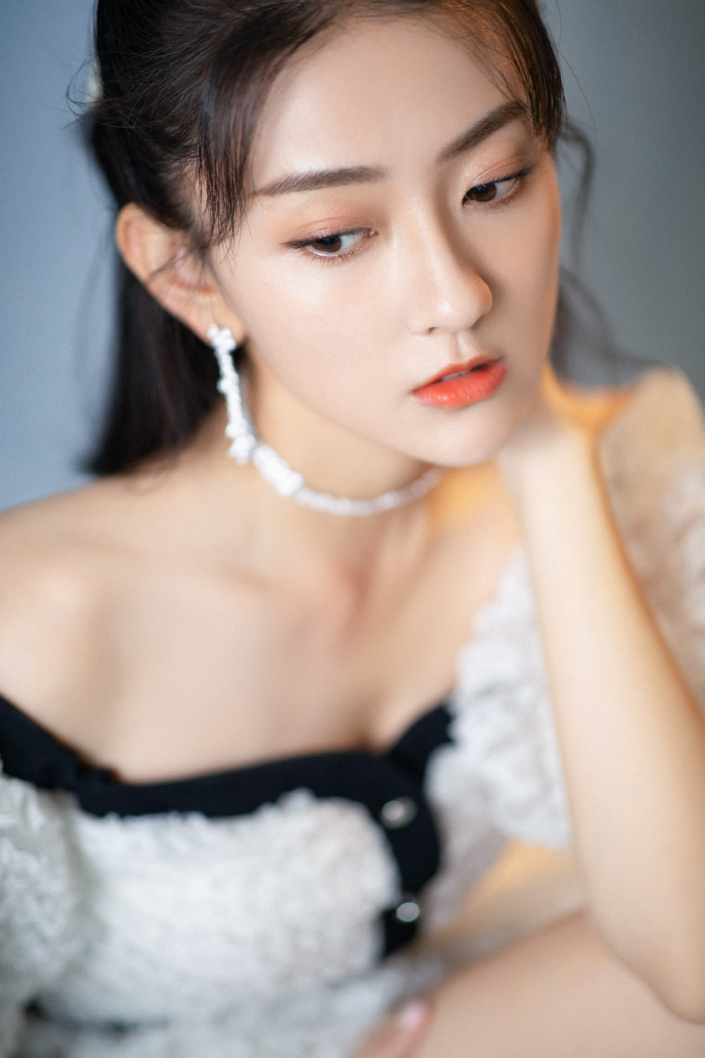 梁洁泡泡袖公主裙甜美写真图片711