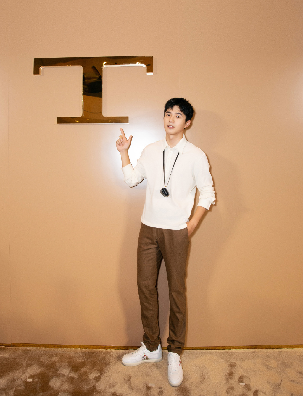 刘昊然白色衬衫品牌活动照图片79