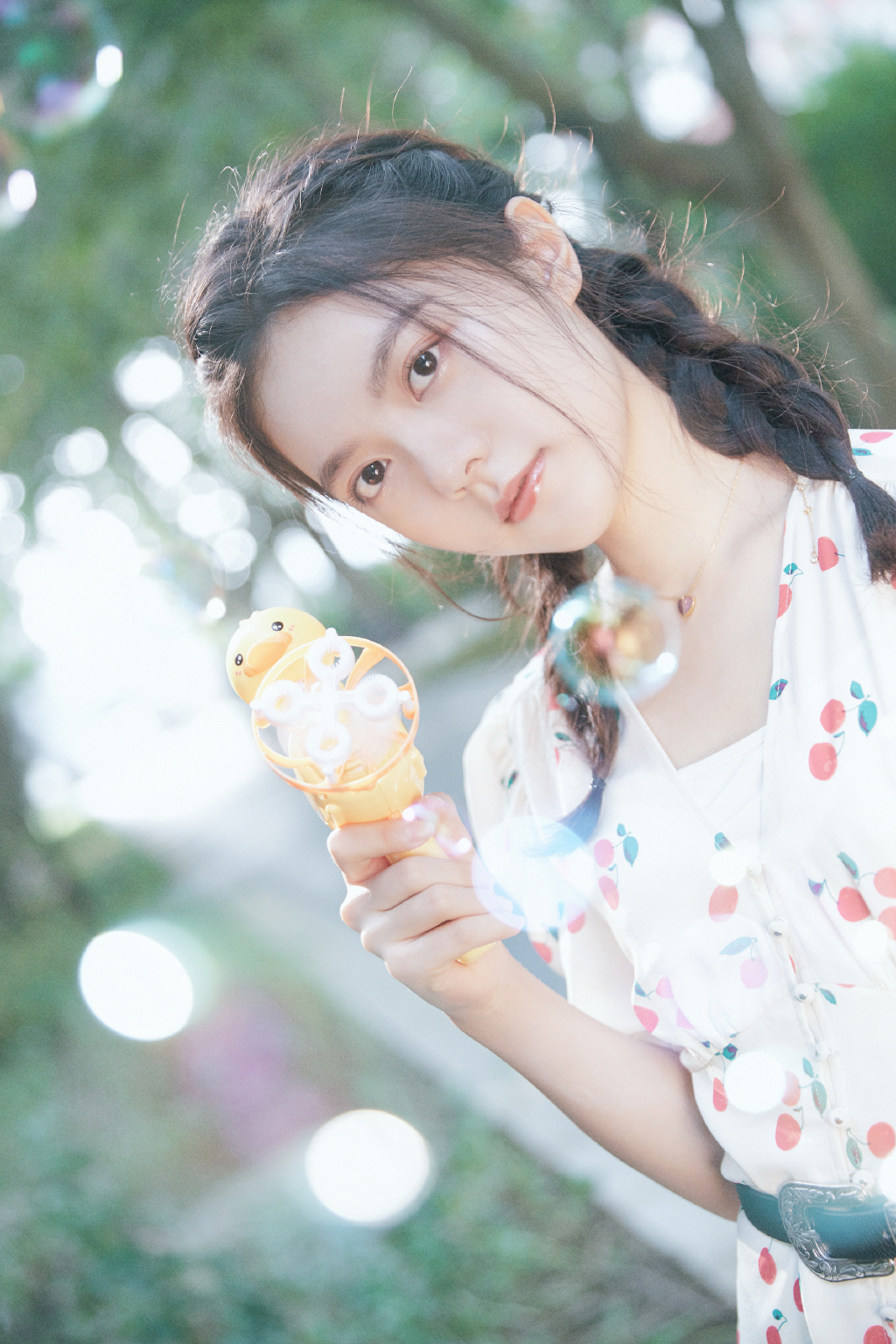 赵今麦清新温婉写真图片16