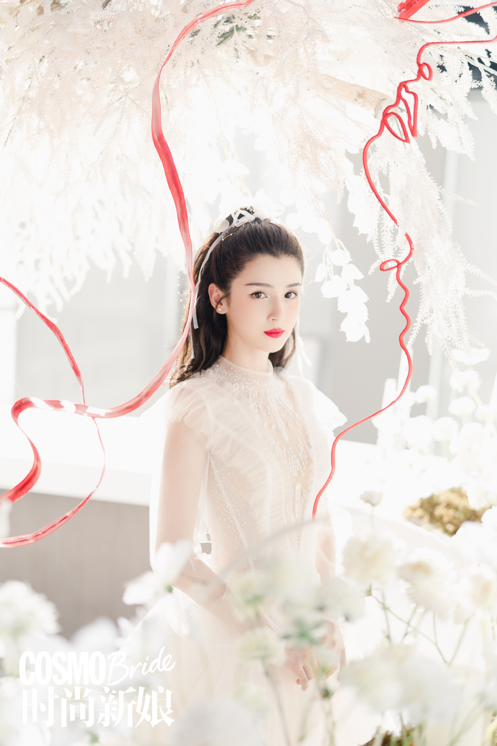 哈妮克孜黑天鹅造型性感写真图片99