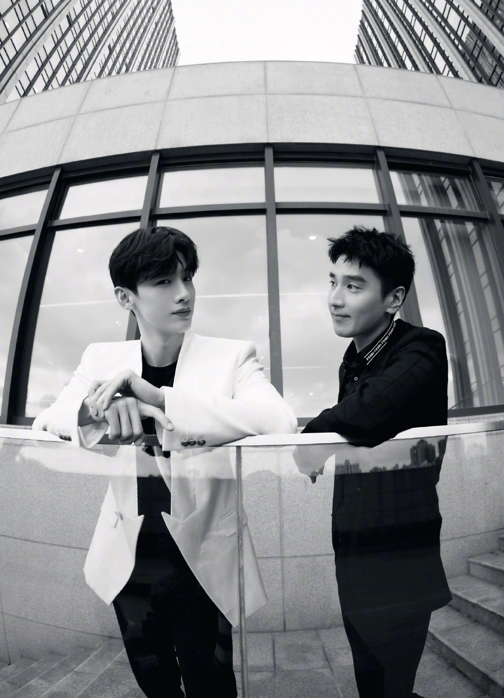 赵又廷白敬亭天台大片写真图片415