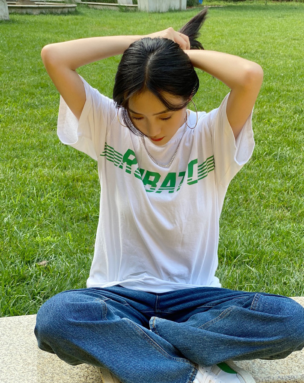 王梓薇清新随性生活照图片14